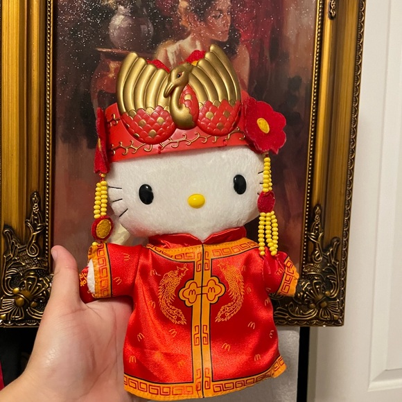 (SOLD)Vintage 90’s special edition hello kitty Chinese plush - Picture 10 of 10